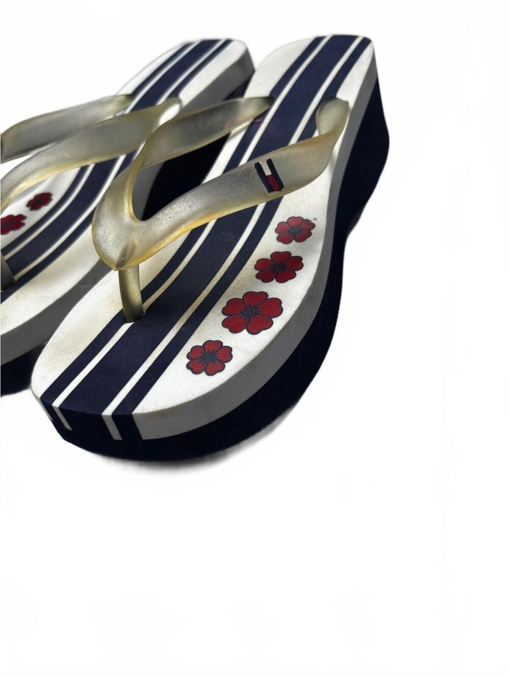 Tommy Hilfiger Women's Platform Flip Flop Sandals with Red-2 - Picture 5 of 8